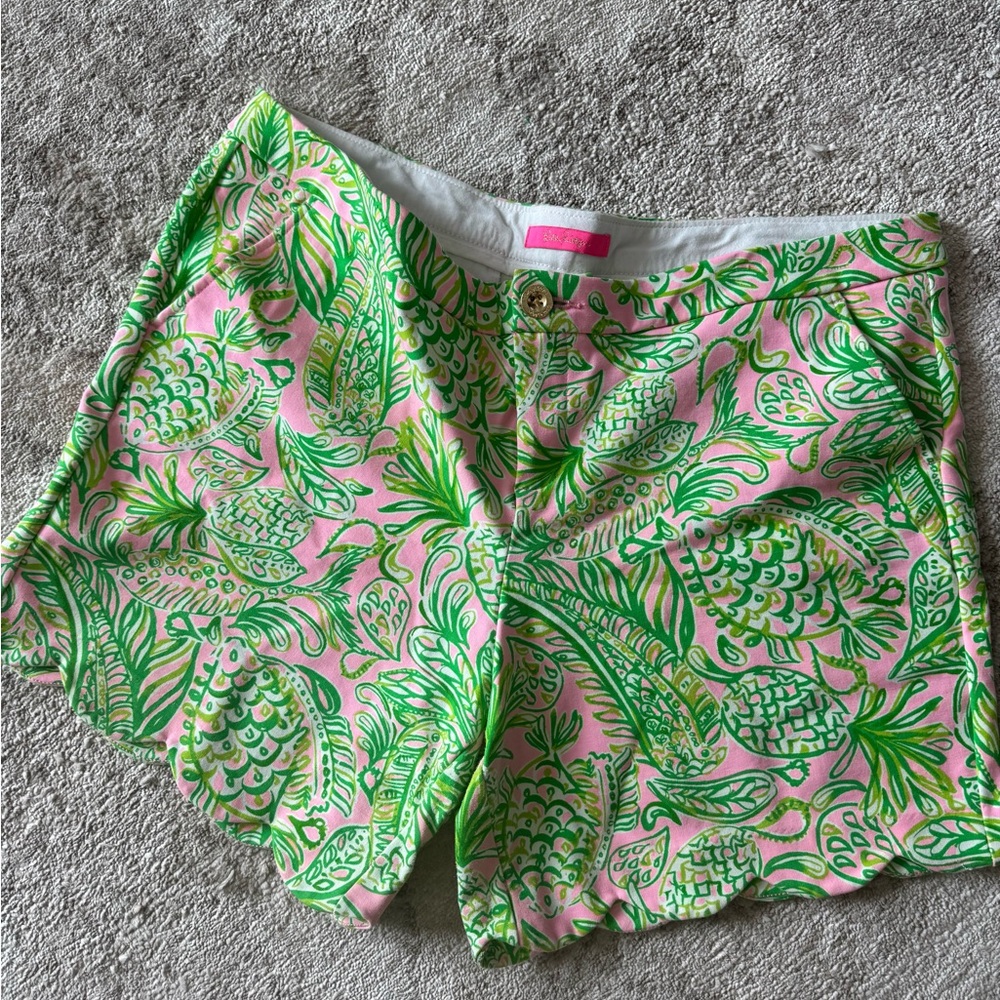 Lilly Pulitzer Women's Pink and Green Shorts